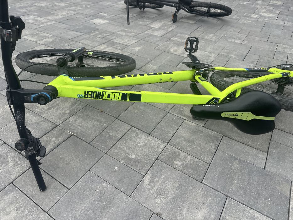 Bicicletă si bmx