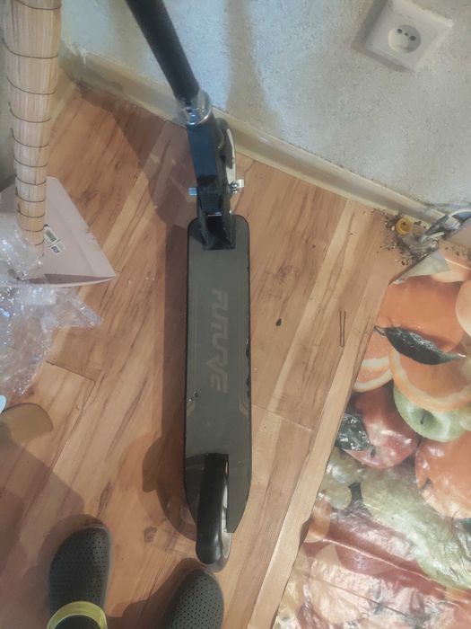 Продам самокат от 8-13 лет