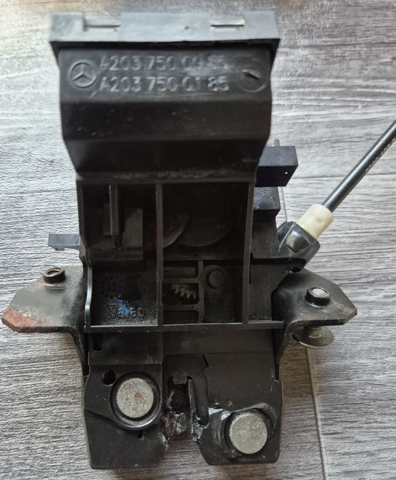 Ел брава и ключалка мерцедес w203  седан