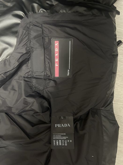 Geaca Prada de iarna