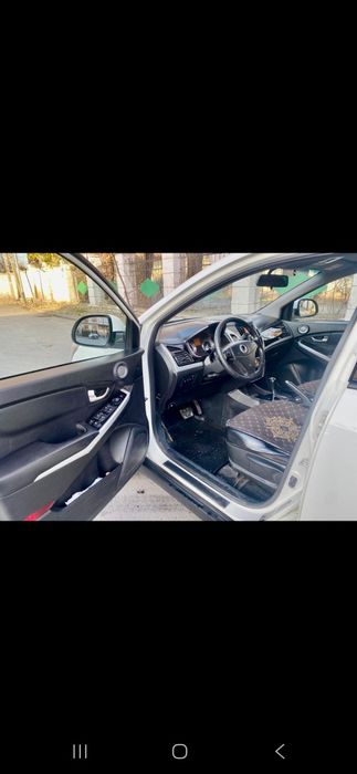 Ssang yong new actyon