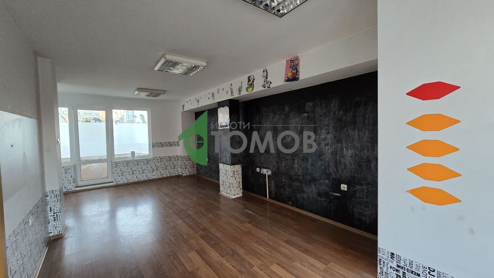 Дава се под наем Офис в Стара Загора, Център - 54 кв.м за 448.8 € - Снимка #2