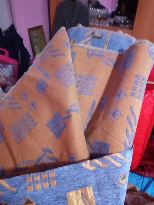 Материал плотный для диванов и кресел