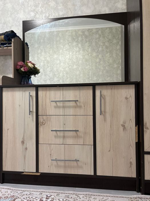 Спальный гарнитур