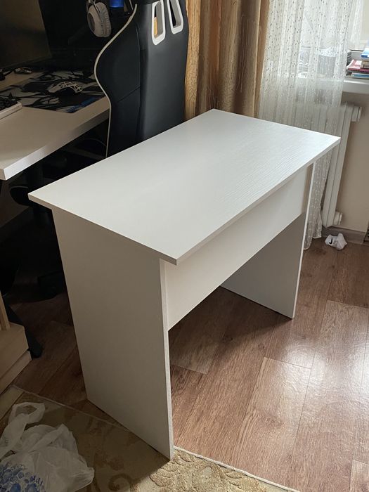 Письменный стол