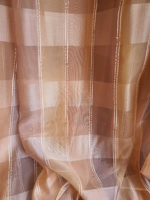 Нежна завеса в преливащи нюанси