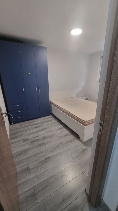 Dau in chirie apartament 3 camere