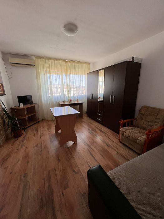 Închiriez apartament cu o camera,mansarda,zona Dancu Iasi