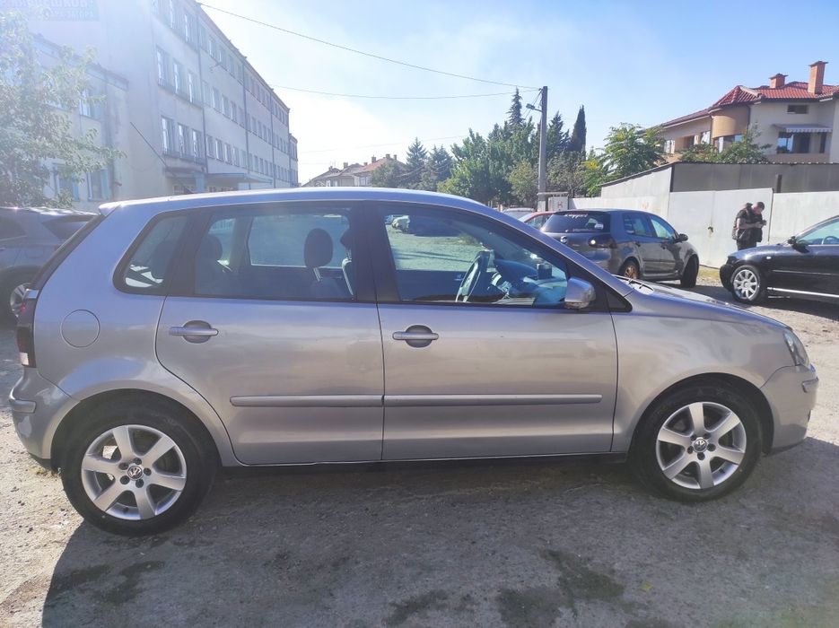 Автомобил VW Polo