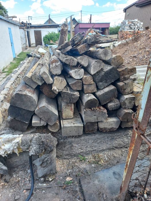 Продам шпалы б/у на дрова