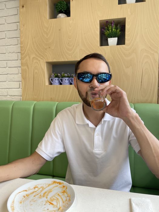 Продам очки солнцезащитные