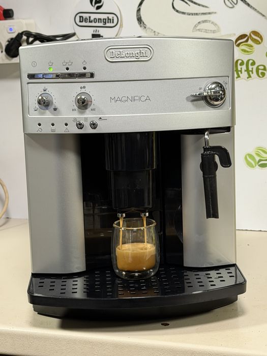 Кафемашина кафе автомат delonghi magnifica с гаранция