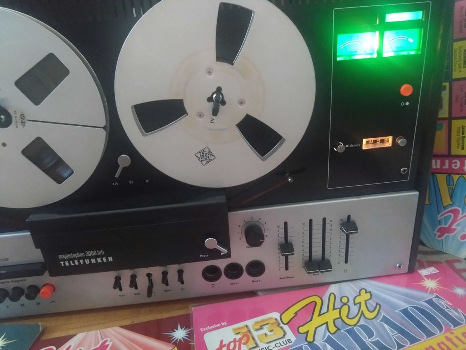 Magnetofon Telefunken M3000 Hifi 2-motor 3 head cu role metalice