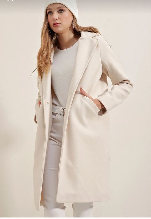 Дамско елегантно палто. Различни цветове.