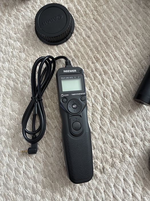 Canon  eos  550D plus lentile