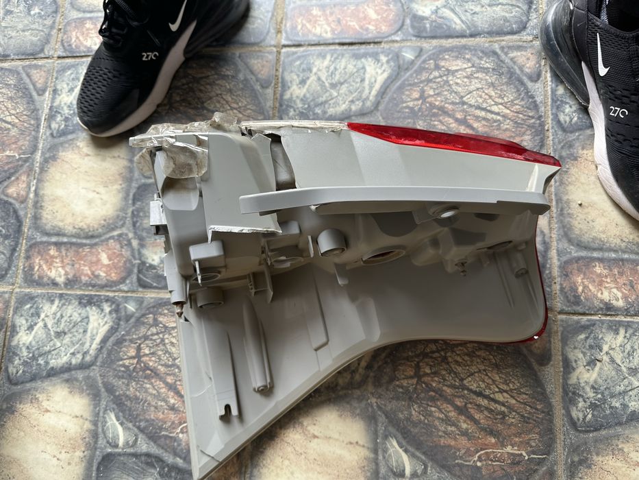 Задний фары левый