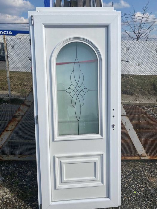 Depozit de usi si ferestre PVC