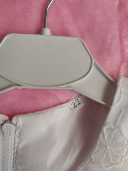 Детска рокля нова