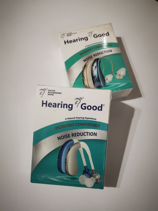 Aparat auditiv cu acumulator reîncărcabil la priza