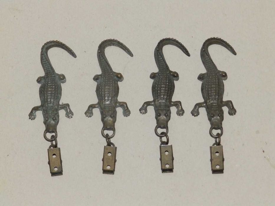 Стари предмети, различни цени