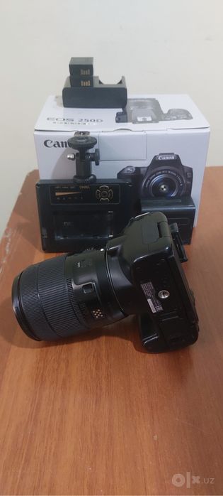 Canon 250D sotiladi 18:135 abektiv bilan
