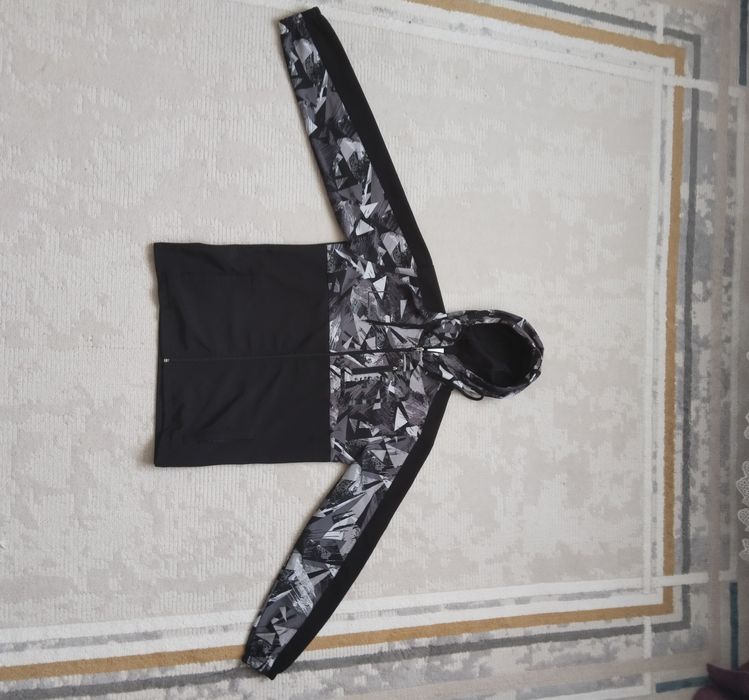 Продаю спортивную одежду