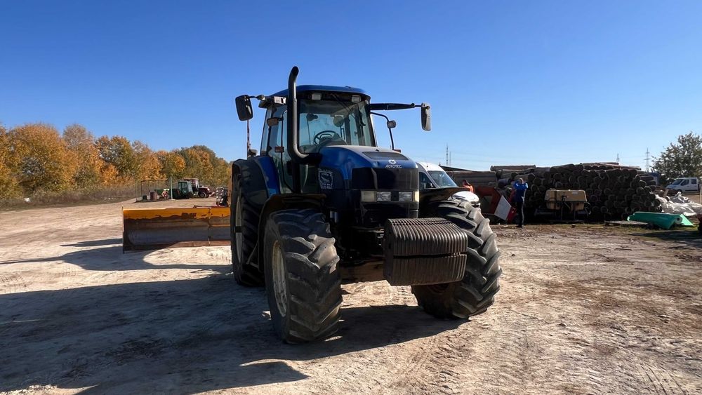Tractor New Holland TM190 / cu TVA