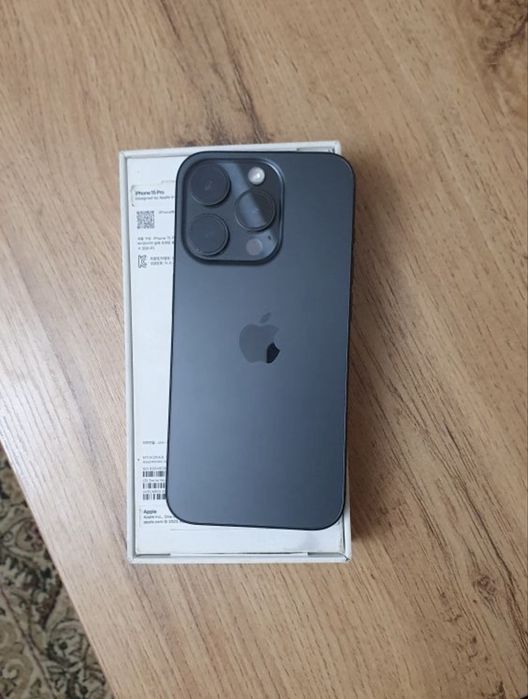 Iphone 15 pro 256 gb 600$