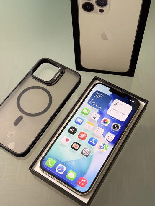 iPhone 13 Pro Max Alb 128 GB 88% ca nou la cutie si husa