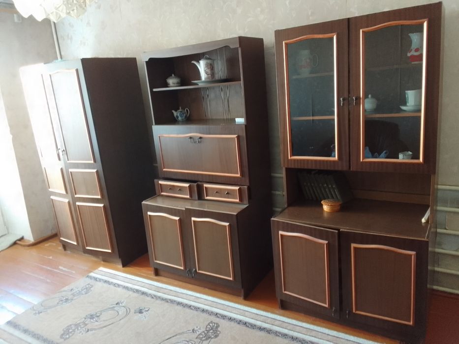 Продам стенку 180×270