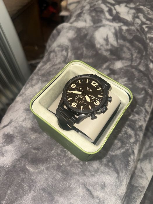 FOSSIL NATE 50 мм Мъжки часовник JR1356 ЧИСТО НОВ В КУТИЯ. Отличнен.