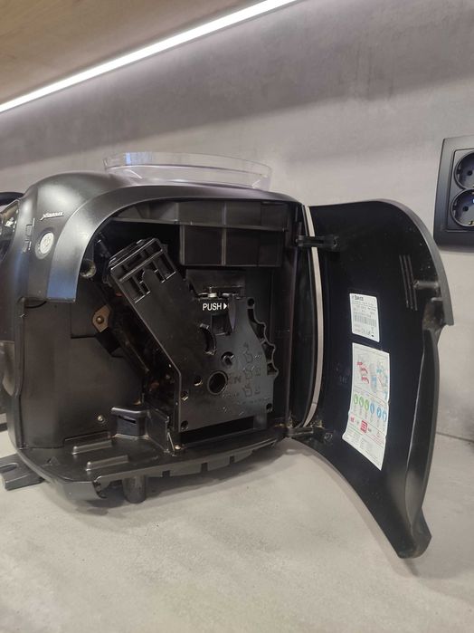 Автоматична кафе машина Philips Saeco Xsmall