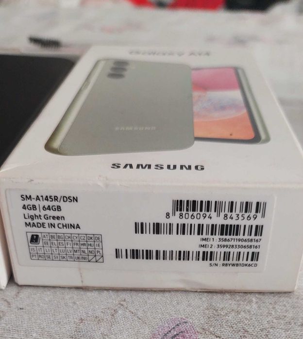 Telefoane Samsung diferite modele.