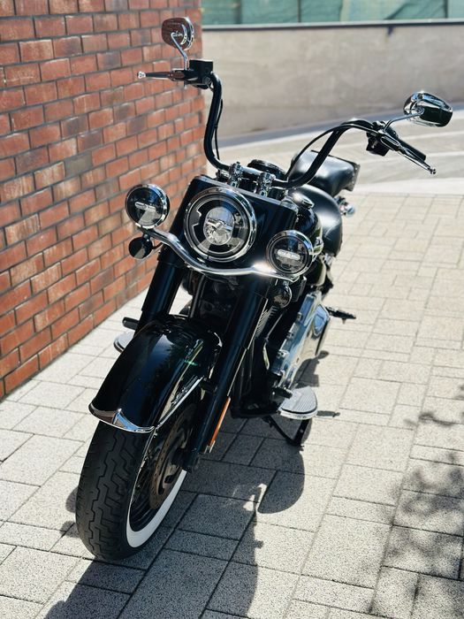 Harley Davidson FLHC Softail Heritage 2019