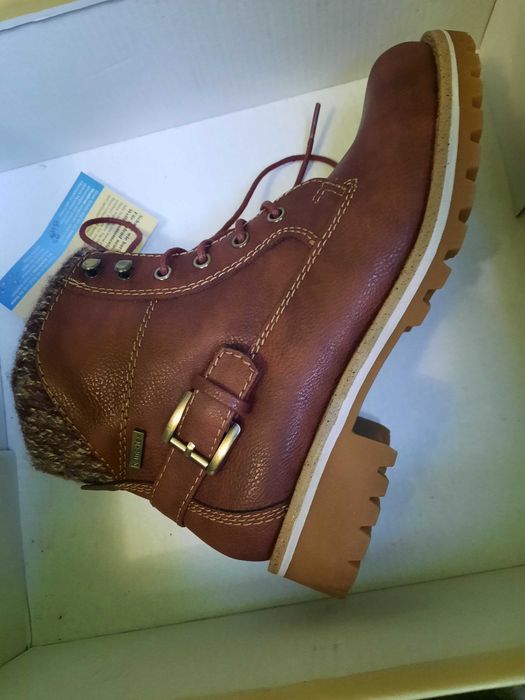 Дамски маратонки adidas-rain ready,и дамски зимни боти