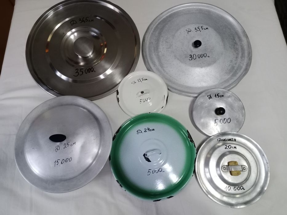 Крышки для кастрюль,баков,бидонов разные