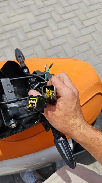 Фар за Surron Light Bee X L1e Road Legal 2025