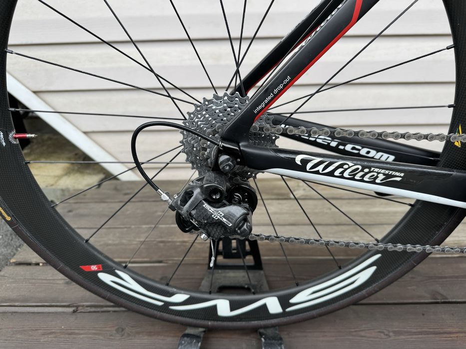 Карбонов шосеен велосипед Wilier Cento1 Air