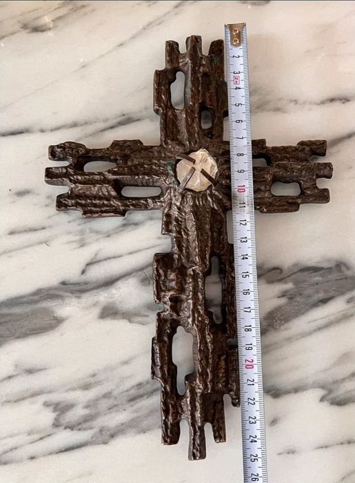 Cruce vintage din bronz