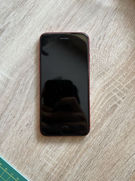 Iphone SE 2020 (Айфон СЕ 2020) 256gb