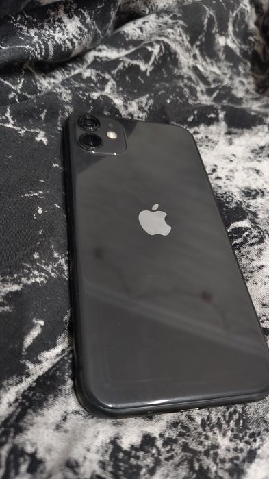 Продам iphone 11 black 128gb