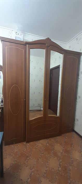Шкаф четырехстворчатый