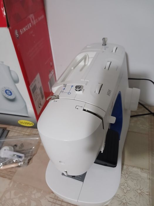 Masina de cust Singer M320L