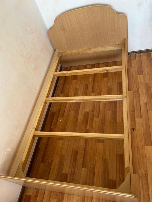 Кровать односпальный