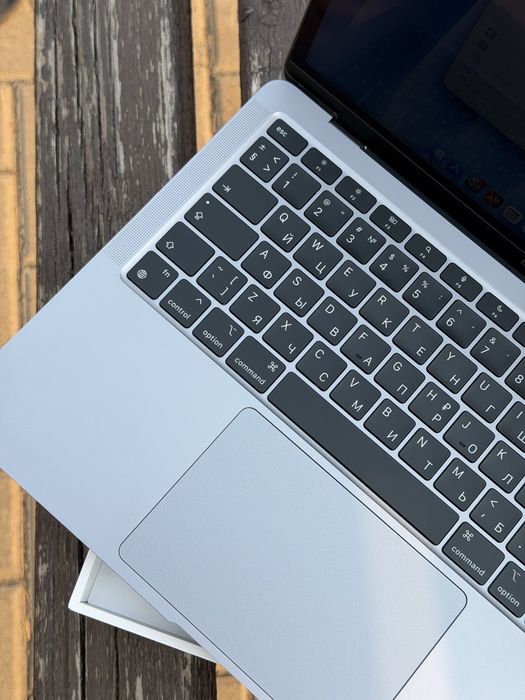 MacBook Air 13 M1 2020