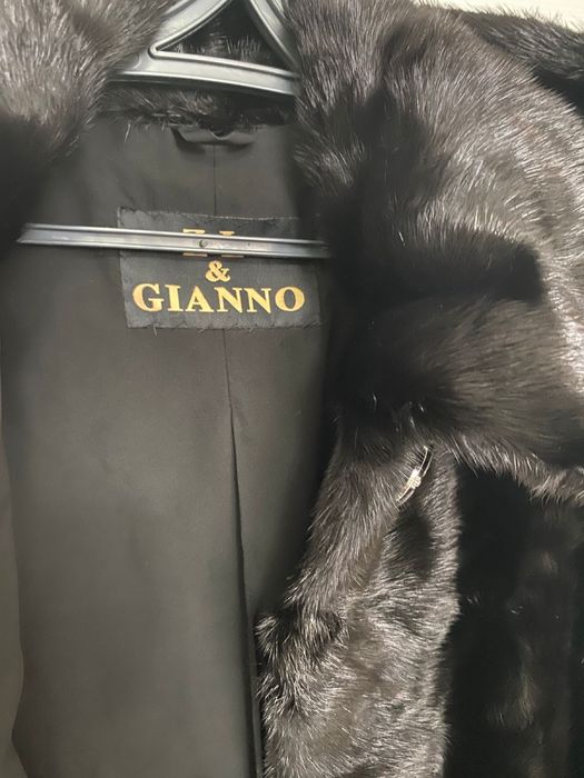 Продаю норковый шубу