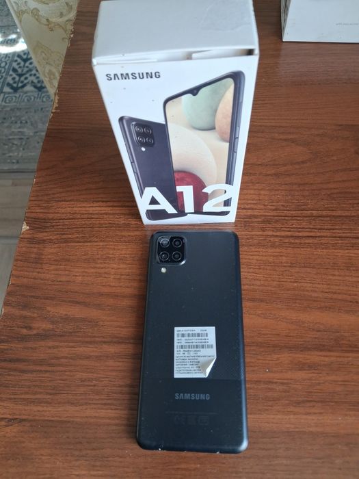 Самсунг А06,и А 12