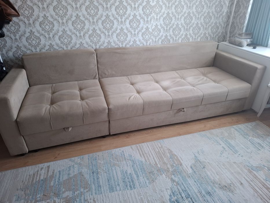 Диван раздвижной.