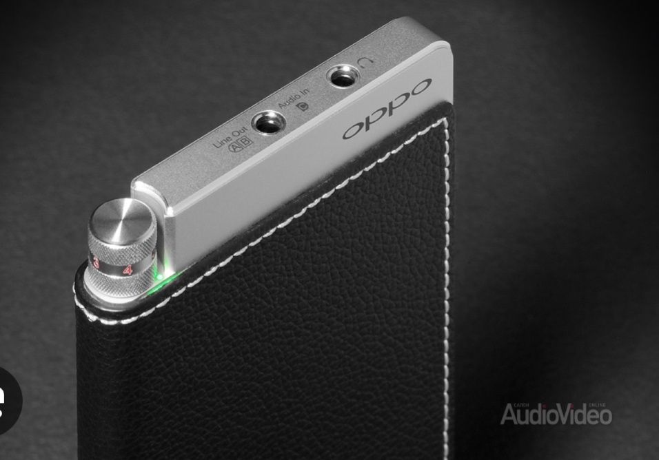портативный усилитель для наушников и ЦАП OPPO HA-2SE.