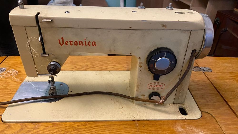 Masina cusut Veronica